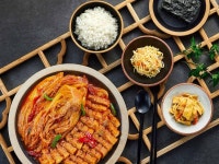 대박 삼겹김치찜&초대박 등갈비김치찜 광명점