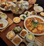 평상면옥 솥밥반상 두류네거리점