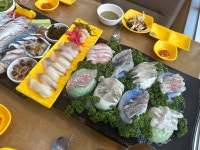청해수산회센터