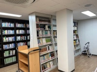 매헌숲 작은도서관