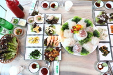 너도대게나도대게 횟집