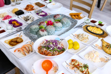 너도대게나도대게 횟집