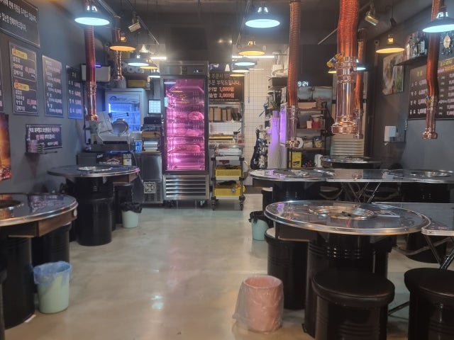 다산동 돼지창고 삼겹살