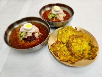 남포육전밀면&굴국밥