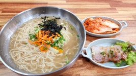 배방수육칼국수