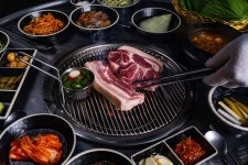 송돈가 마치광장관저동점