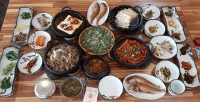 금오산고향촌식당