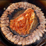 무쇠김치삼겹 군자점