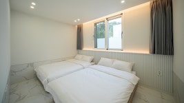 쉬오트애견풀빌라