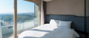 호텔 더블루테라