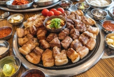 고이정 애월흑돼지 보리짚불구이