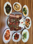 옥돌집
