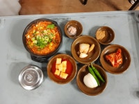 봉순국밥곱창구이