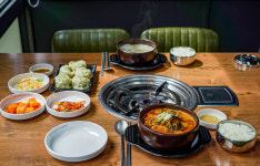 청년감자탕순대국 역곡점