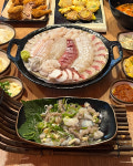 지극정성 회 포차