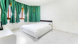 퍼피스테이 온수수영장 애견펜션