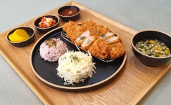 라쿤카츠 서구청점