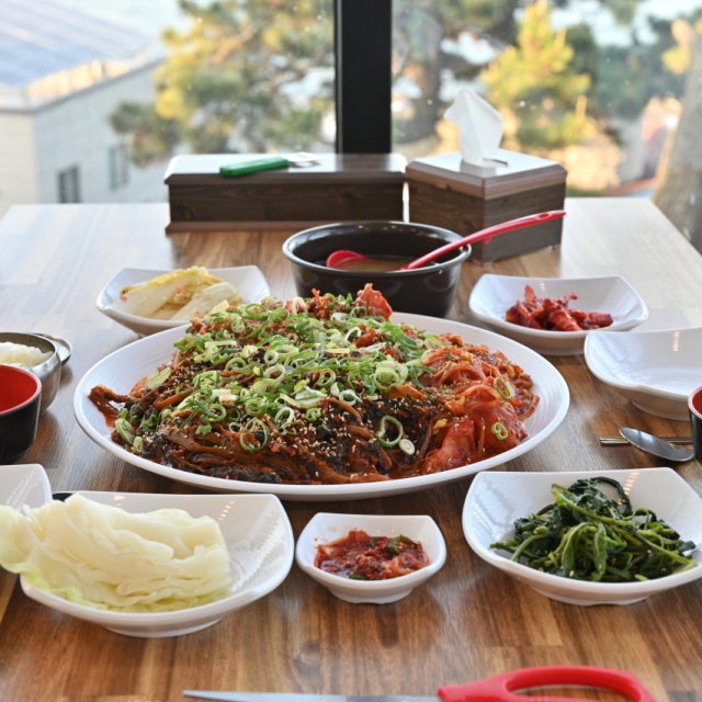 산너머남촌 울산대왕암점 한정식 대표 사진