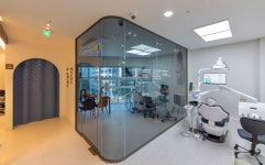 브라이트치과교정과치과의원