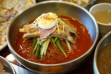 하연옥 진주냉면 하대동점