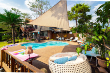 팜트리아트펜션