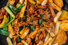 통큰오리앤삼겹 밤일마을점