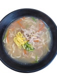 돔베고기 닭칼국수