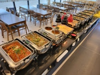 명동돼지찌개 더잔치한식뷔페