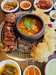 본가숯불돼지갈비 수성못점