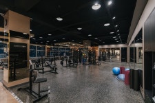 인어스휘트니스 헬스 PT & 필라테스 골프 김포점