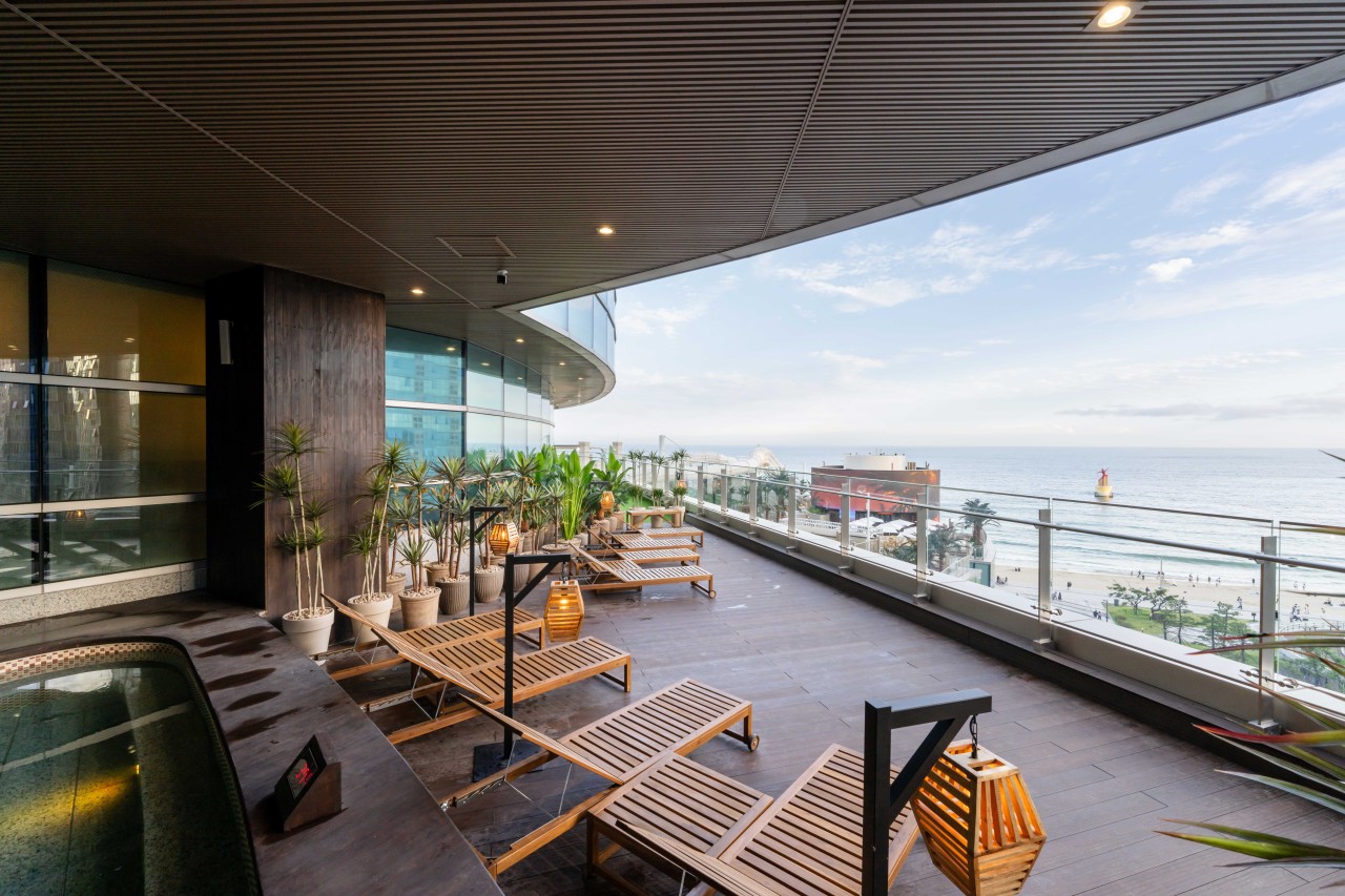 Club D Oasis luxury hot spring Cheongsudang at LCT Haeundae Busan