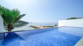 인피니티오션풀빌라