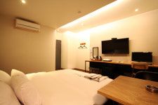 넘버25호텔 마산오동점