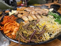 더덕솥뚜껑삼겹살 진천점