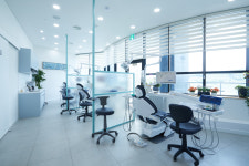 나란히연합치과의원