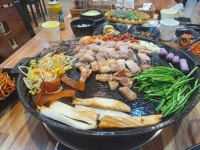 더덕솥뚜껑삼겹살 진천점