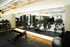 일론짐 X 메루치양식장 야탑점