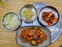 예가닭칼국수