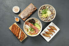 흥부찜닭 삼겹본능 응암역점