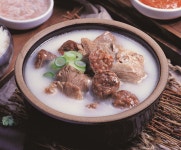 고래감자탕 목촌돼지국밥 중부산점