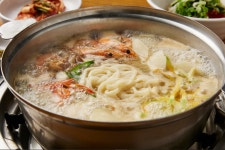 작동홍두깨칼국수 부천본점