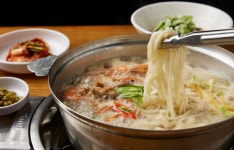 작동홍두깨칼국수 부천본점