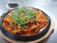 심청이굴요리전문점