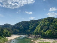 욱이네민박