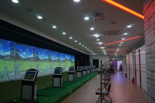 율하실내골프연습장