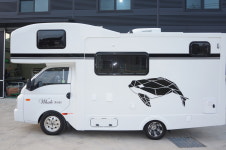 친한사이 캠핑카