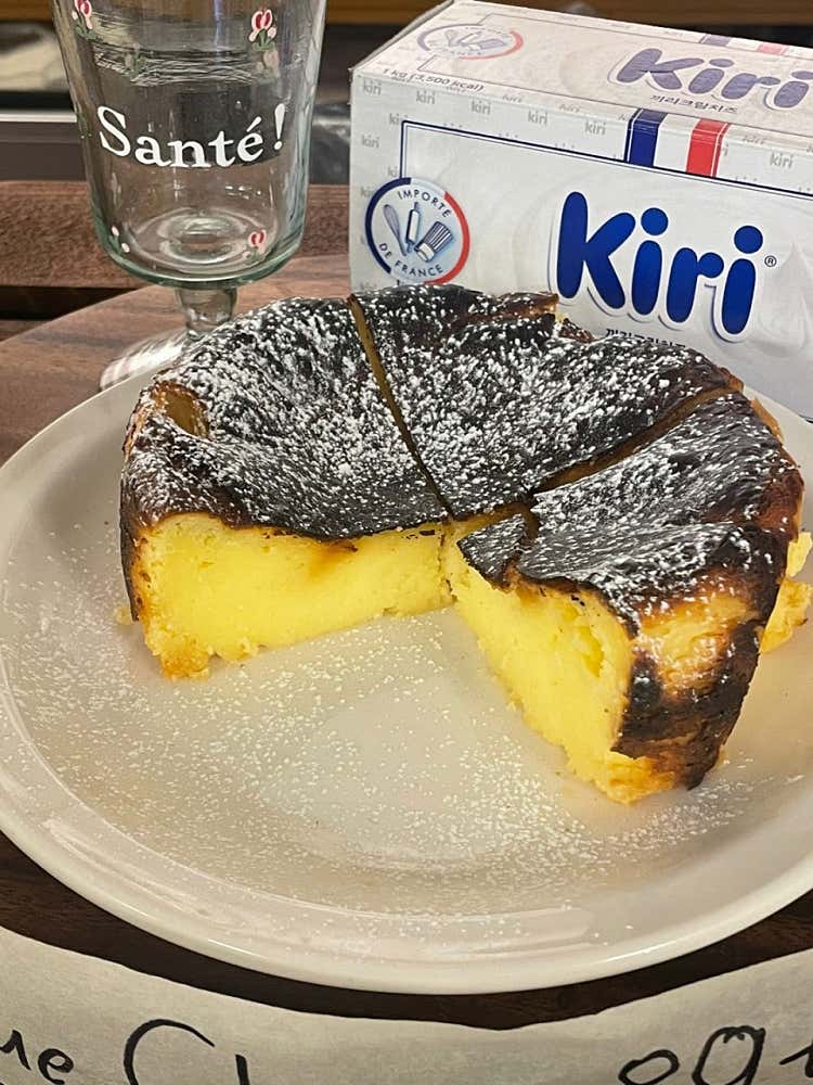 프렌치 바스크 치즈케이크