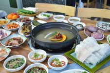 선창가 하모 새조개 샤브샤브