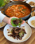 팔공큰돼지찌개