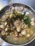 동죽이 해물칼국수